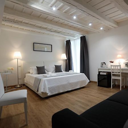 La Maison De Charme Rooms Verona Exterior photo